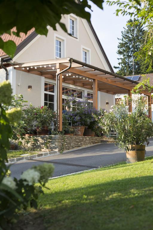 Bauernhof Zoller Villa Hartmannsdorf Bagian luar foto